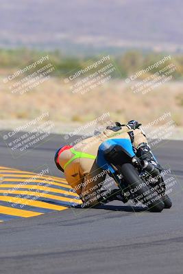 media/Oct-09-2022-SoCal Trackdays (Sun) [[95640aeeb6]]/Turn 14 Backside (1125am)/